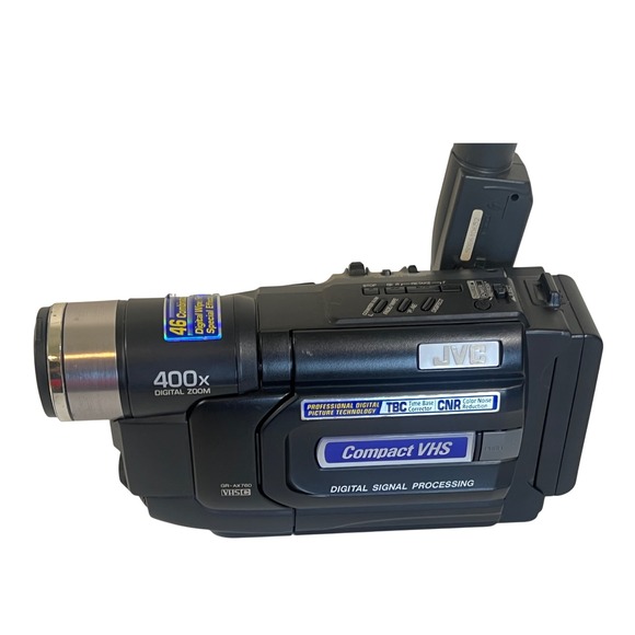 JVC GR-AX760 Compact VHS Camcorder 400x Digital Zoom Video Recorder - UNTESTED - Picture 1 of 4